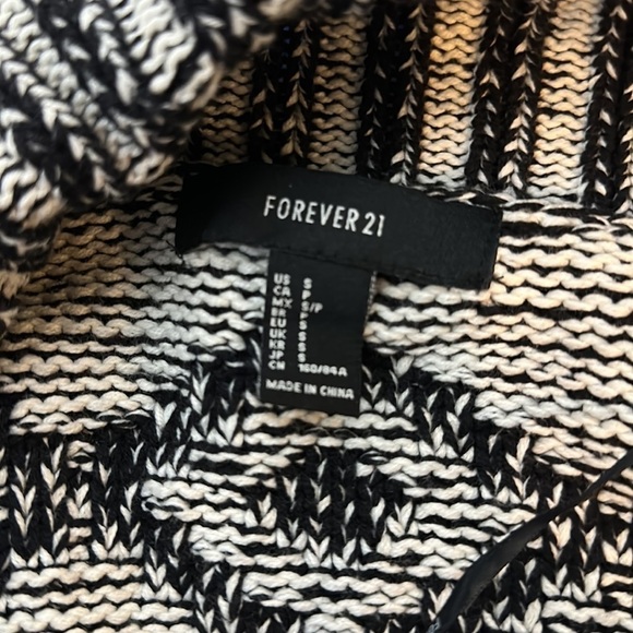 Forever 21 Knit Open Front Cardigan Sweater Heavyweight Long Black & White - Picture 7 of 8